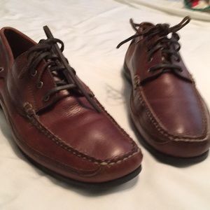 EUC, Size 10 M Bass Brown leather driving shoes.